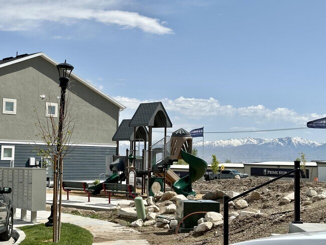 Building Photo - 8516 W Cordero Dr