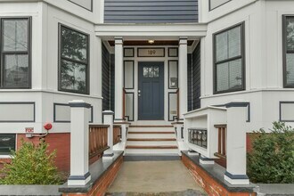 Building Photo - 189 Trenton St