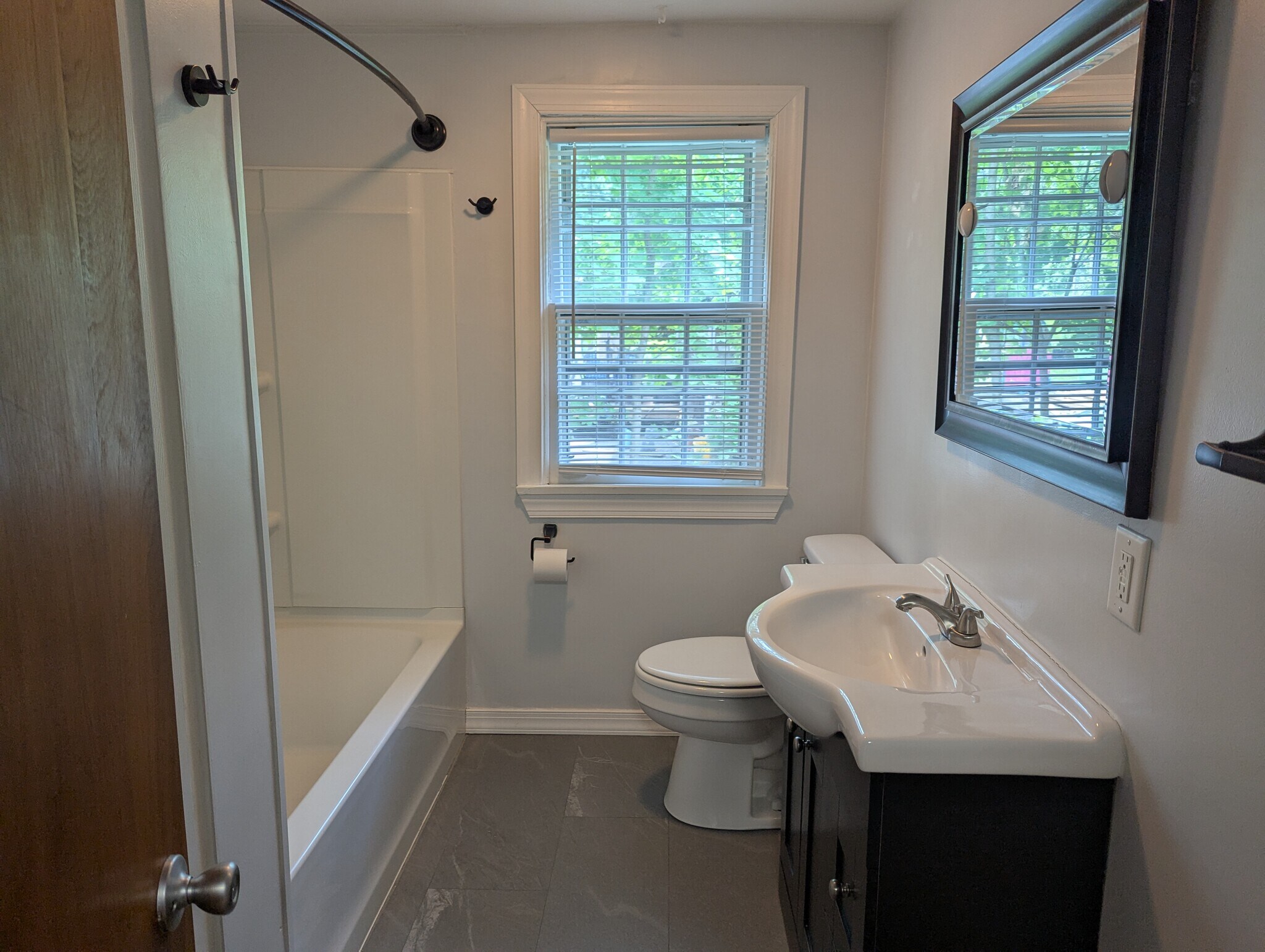 Bathroom - 208 Easterly Pky