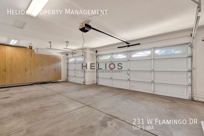 Building Photo - 231 W Flamingo Dr