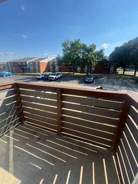 Building Photo - 2010 Estrada Pkwy