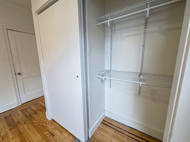 Building Photo - 1223 N Franklin St