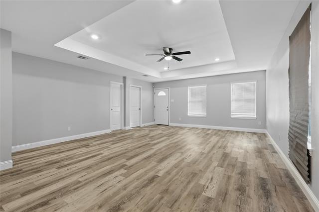 Building Photo - 3906 Roberts Ave