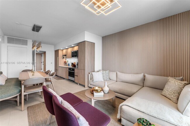 Building Photo - 159 NE 6th St