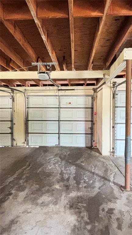 Building Photo - 3677 Longmeadow Dr