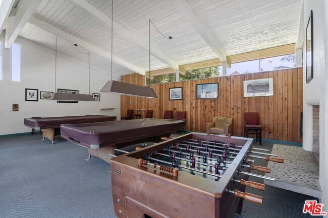 Building Photo - 30473 Mulholland Hwy