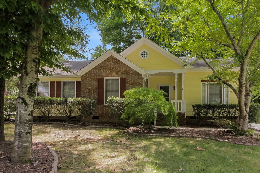 Primary Photo - 10135 Elsenham Ln