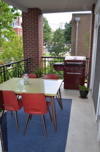 Balcony - 1735 N Ogden St