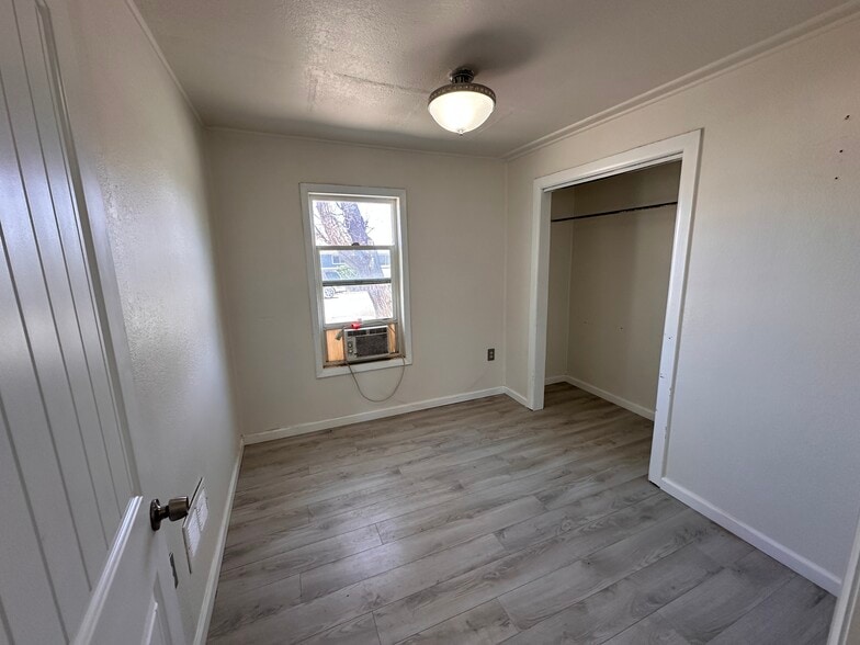 Bedroom - 1134 Brighton St