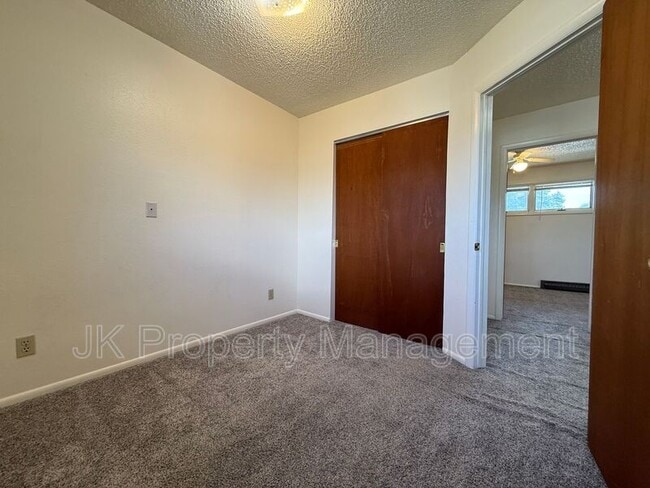 Building Photo - 919 1st Ave SW