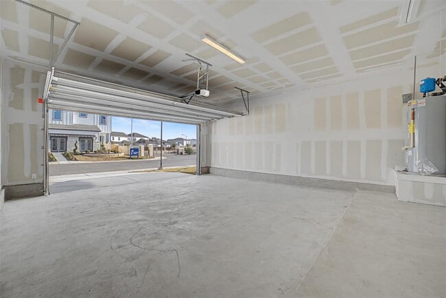 Building Photo - 17502 El Hidalgo Dr