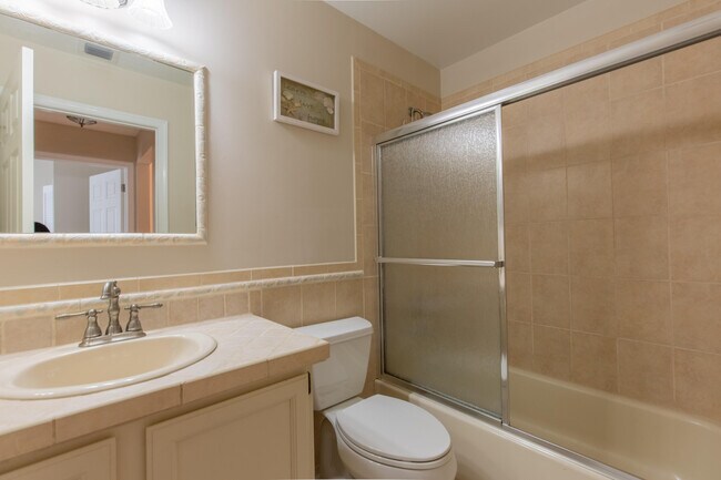 Building Photo - 2689 Fairway Cove Ct
