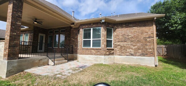 Building Photo - The Summit at Alamo Ranch-Gorgeous 5-Bedroom Home