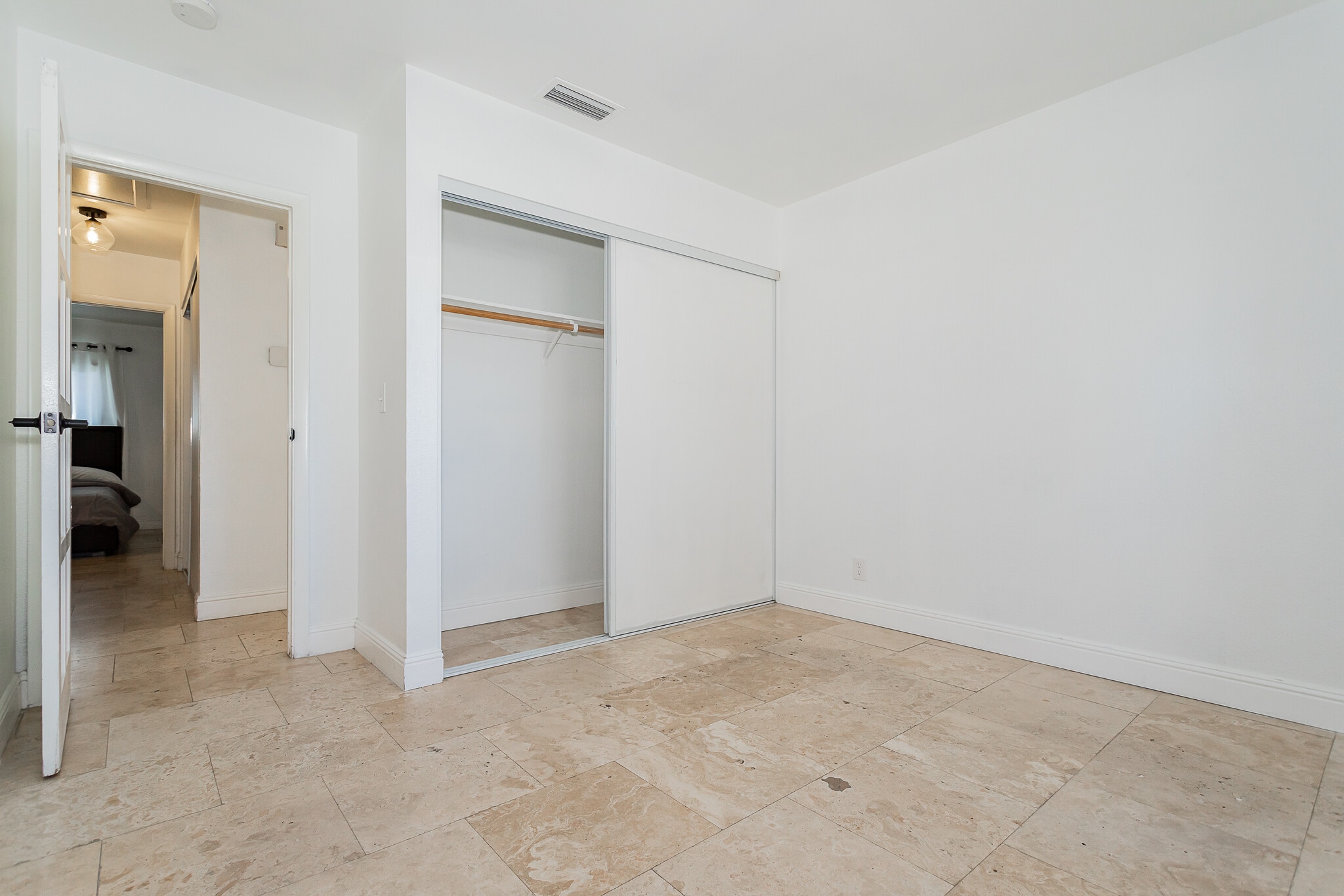 Bedroom 2 Closet - 3112 La Mesa Dr
