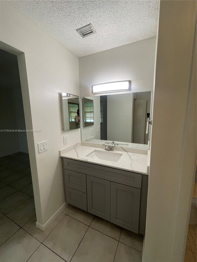 Building Photo - 12370 SW 52nd Pl