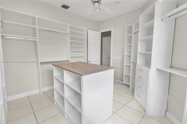 Building Photo - 1547 Mariner Way