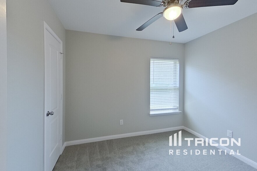 Building Photo - 6312 Jasper Lake Dr