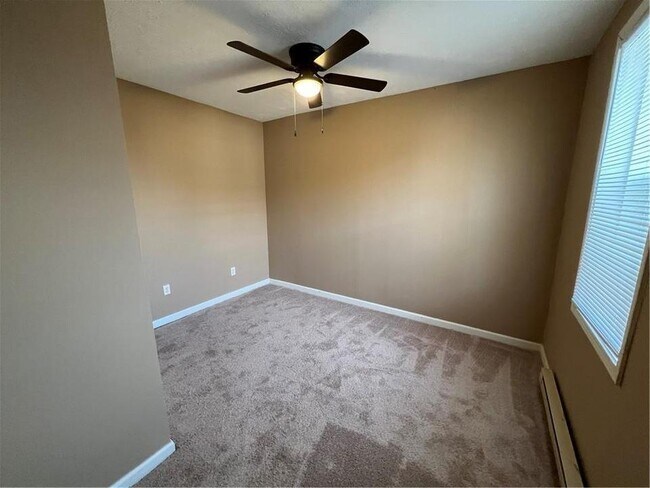 Primary Photo - 908 S 8th St