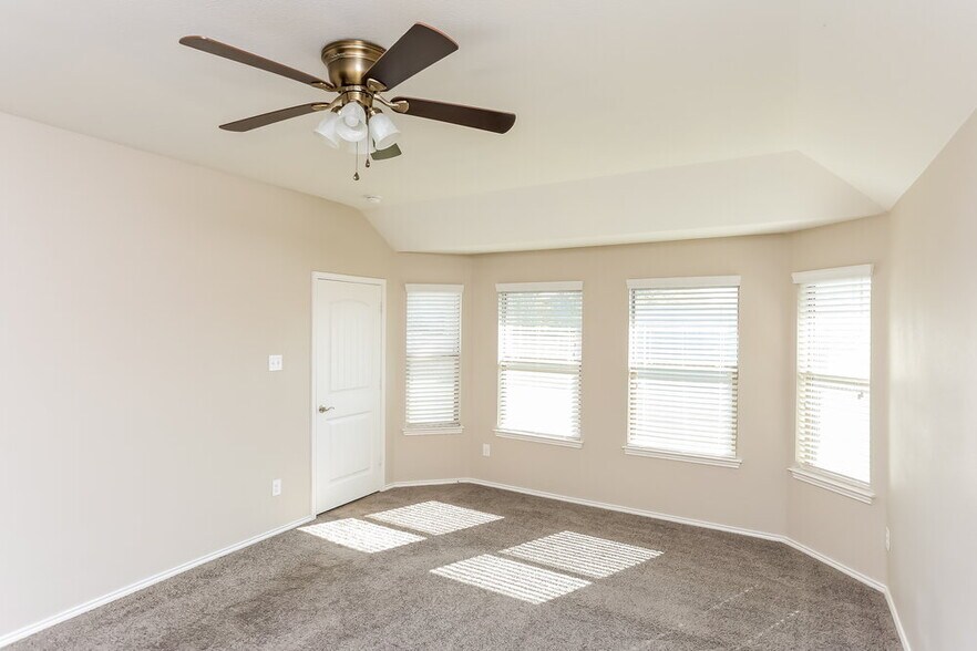Building Photo - 2101 Blakely Ct