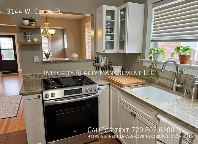 Building Photo - 3144 W Clyde Pl