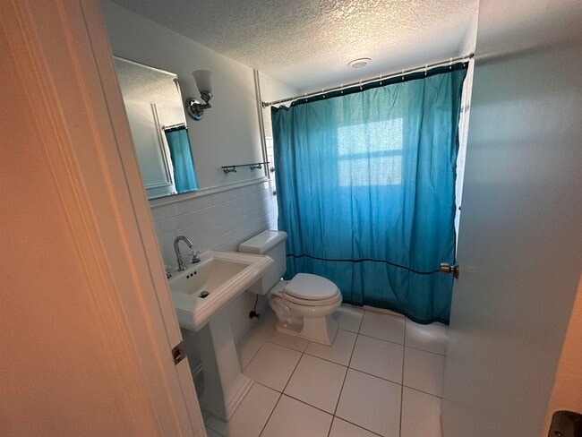 Building Photo - 6951 Middleton Ave