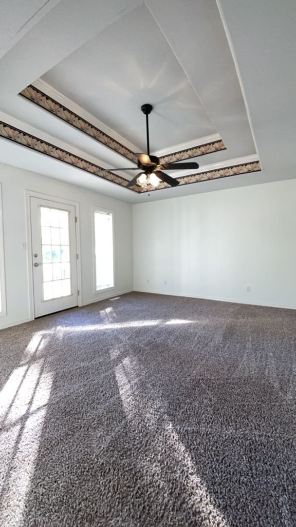 Building Photo - Well-maintained 3-bedroom, 2-bath home in ...