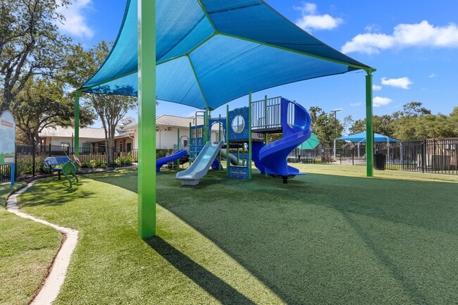 Building Photo - 30218 Legacy Pines Dr