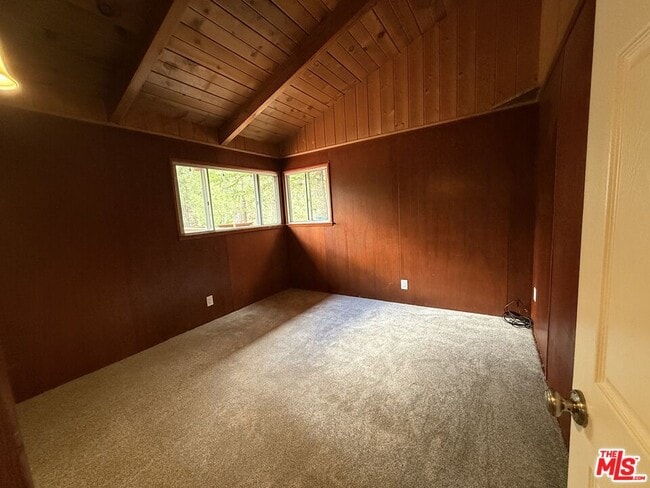 Building Photo - 42995 Sunset Dr