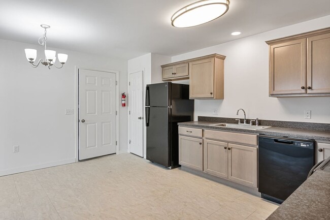 Building Photo - 24 Jersey Way