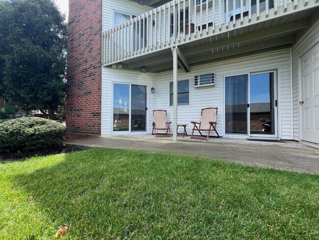 Building Photo - 1363 Cunat Ct
