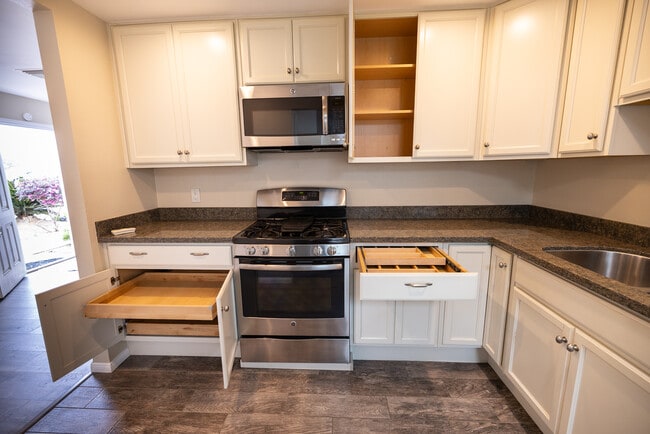 Building Photo - 3505 Idlewild Way