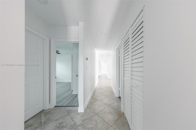Building Photo - 3401 SW 141st Ave