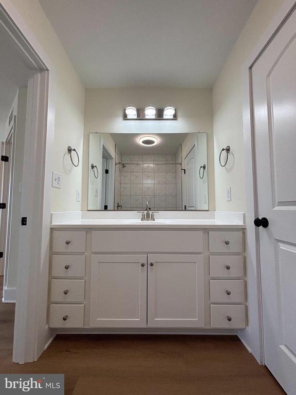 Building Photo - 113 W North St