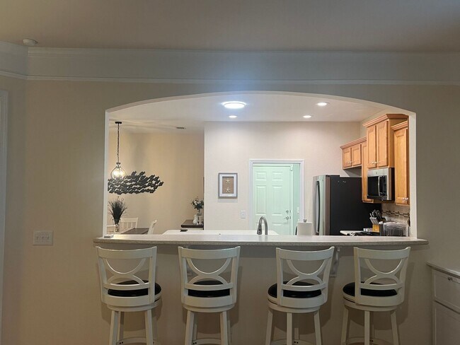 Building Photo - Lovely Furnished Home in The Haven