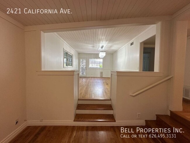 Building Photo - 2421 California Ave