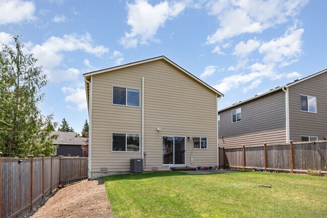 Building Photo - Charming 4-Bed | 2.5-Bath Home in Sultan $3,100 – Available August!