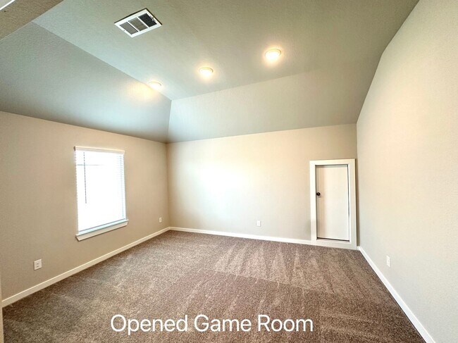 Building Photo - 21630 Wave Holw Dr