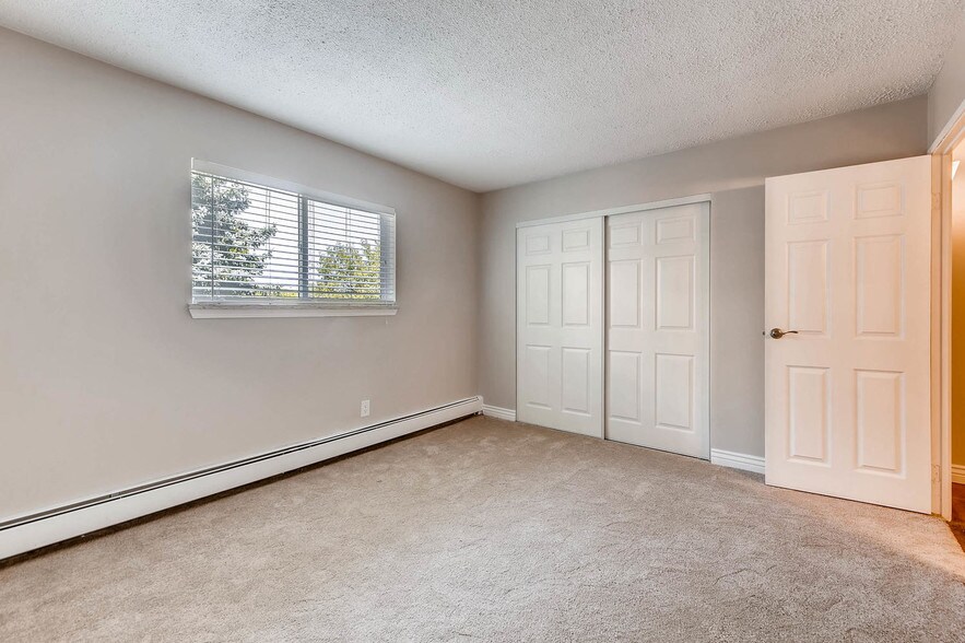 Building Photo - 6940 E Girard Ave