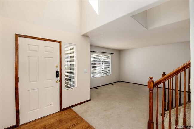 Building Photo - 9865 Falcon Ln