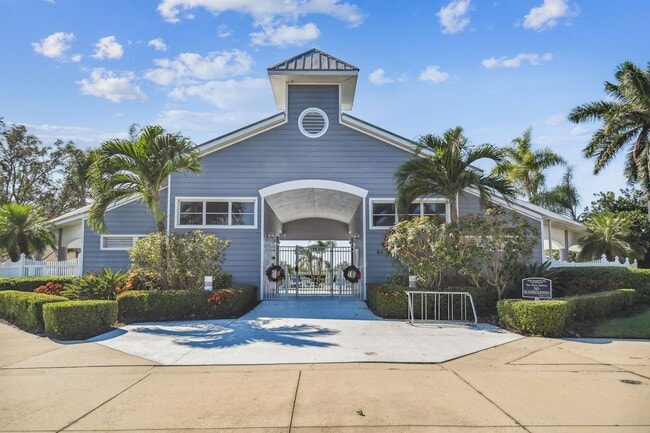 Building Photo - 3 Bed, 2 Bath Single Family Home in Sarasota