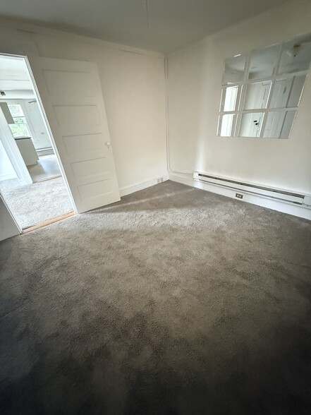 front bedroom - 30 Beach Ave