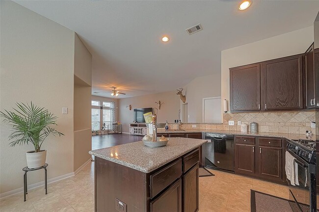 Building Photo - 7619 Sarsaparilla Ln