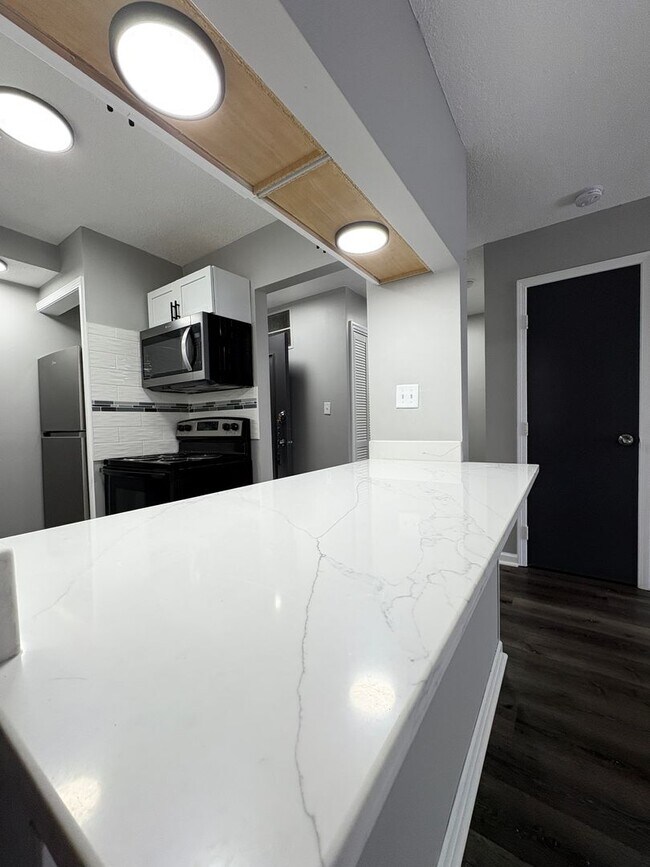 Building Photo - Discover Your Perfect Home at Bellagio Nor...