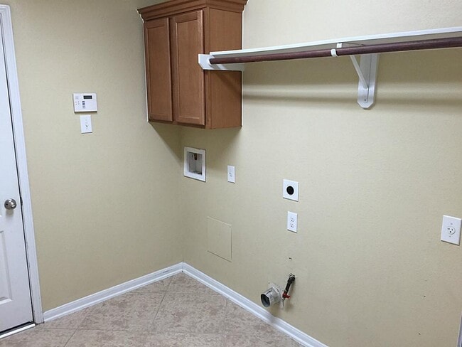 Building Photo - 1719 Brighton Brook Ln
