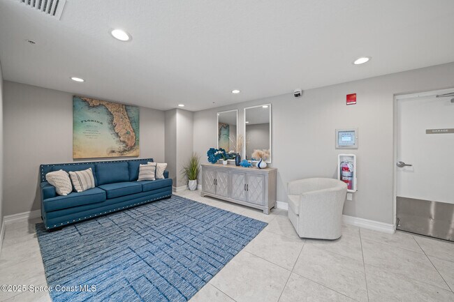Building Photo - 1465 S Harbor City Blvd