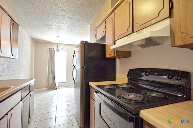 Building Photo - 1024 Mission Dr