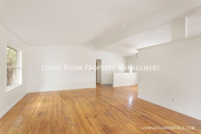 Building Photo - 1520 SE 44th Ave