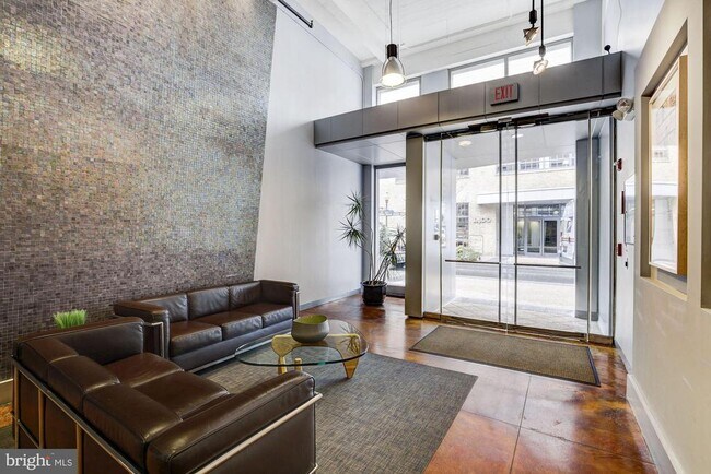 Building Photo - 1401 Church St NW