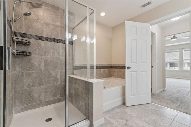 Building Photo - 2200 Garden Belle Dr