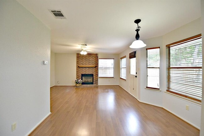 Building Photo - 13329 Black Canyon Dr